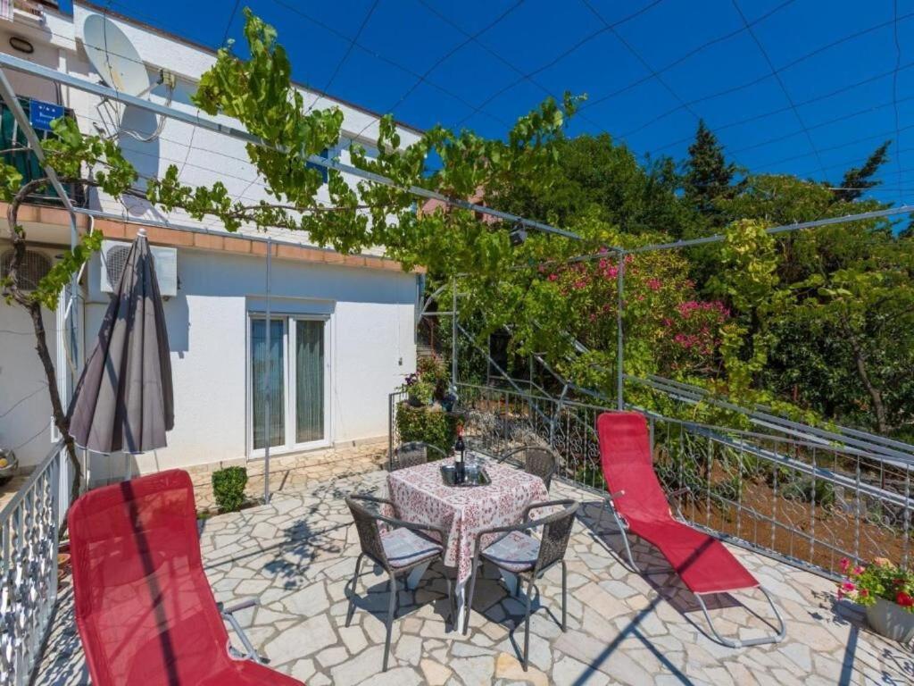 Apartments Adrasteja Dramalj Bagian luar foto